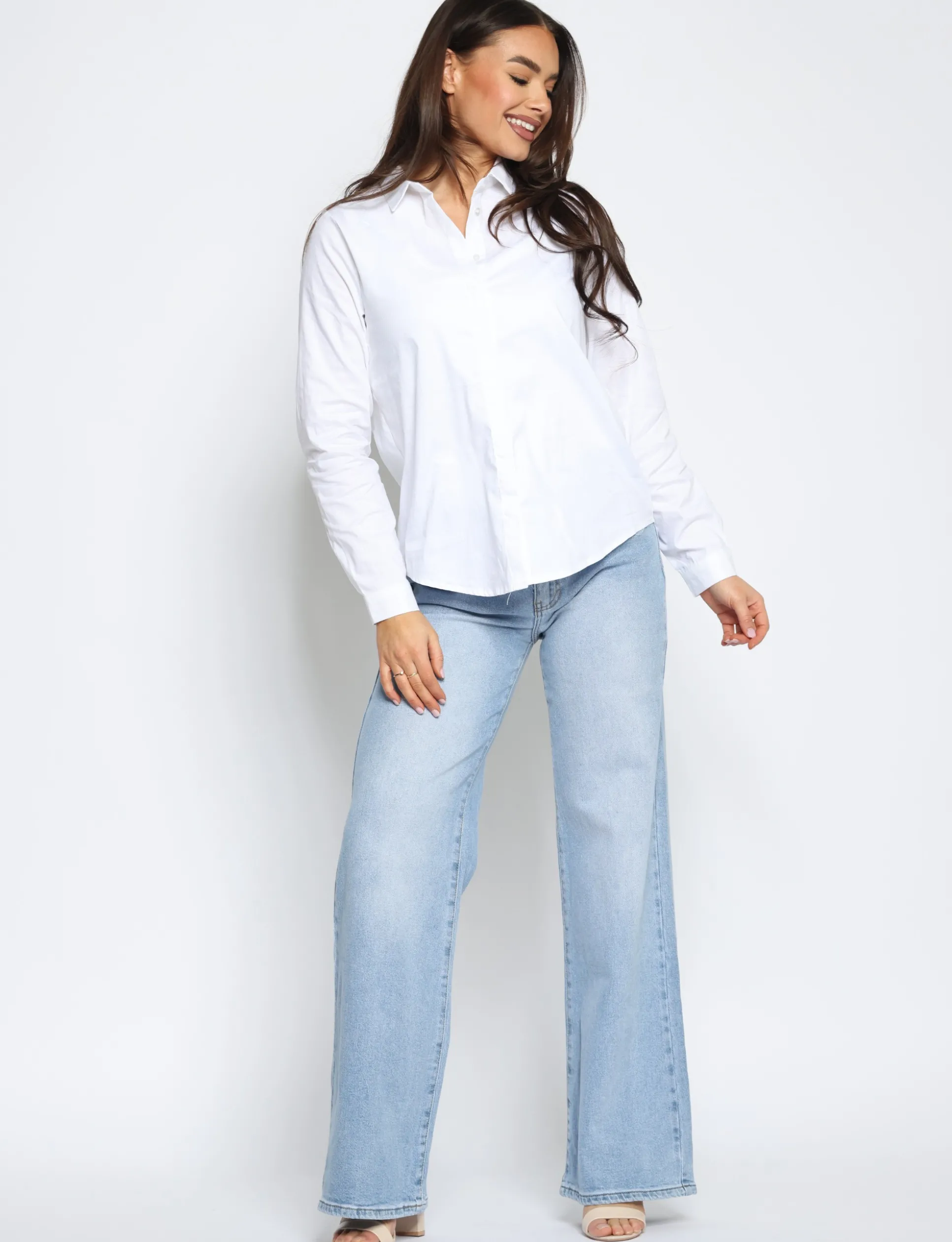 blouse_alley_wit_1.webp Blouse Alley Wit