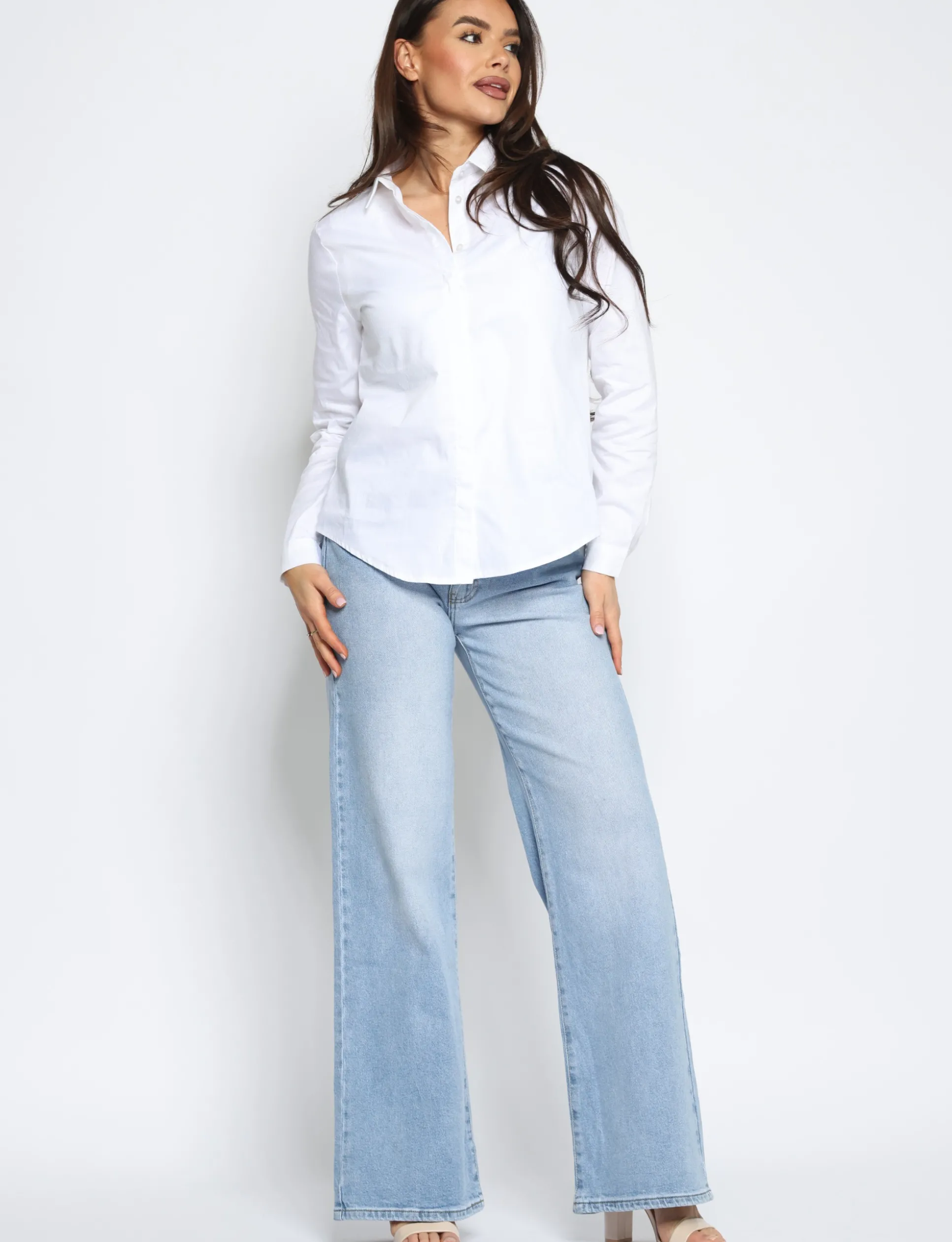 blouse_alley_wit_2.webp Blouse Alley Wit