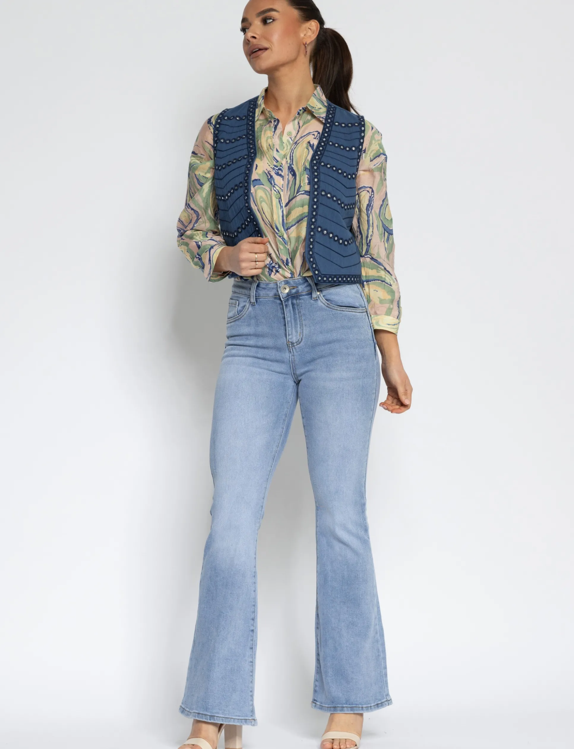 blouse_mandey_blauw_3.webp Blouse Mandey Blauw