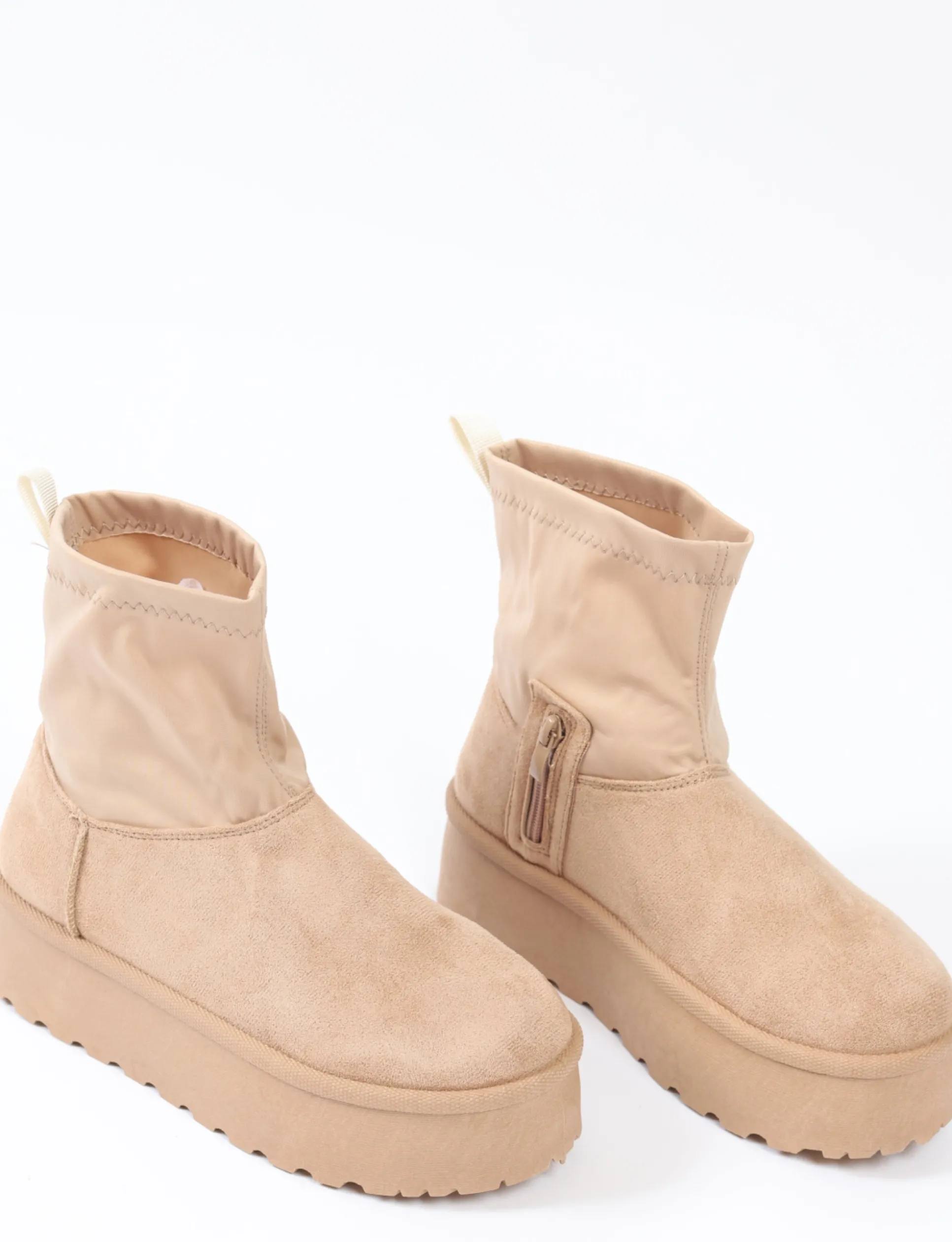 boot_janney_taupe_0.webp Boot Janney Taupe