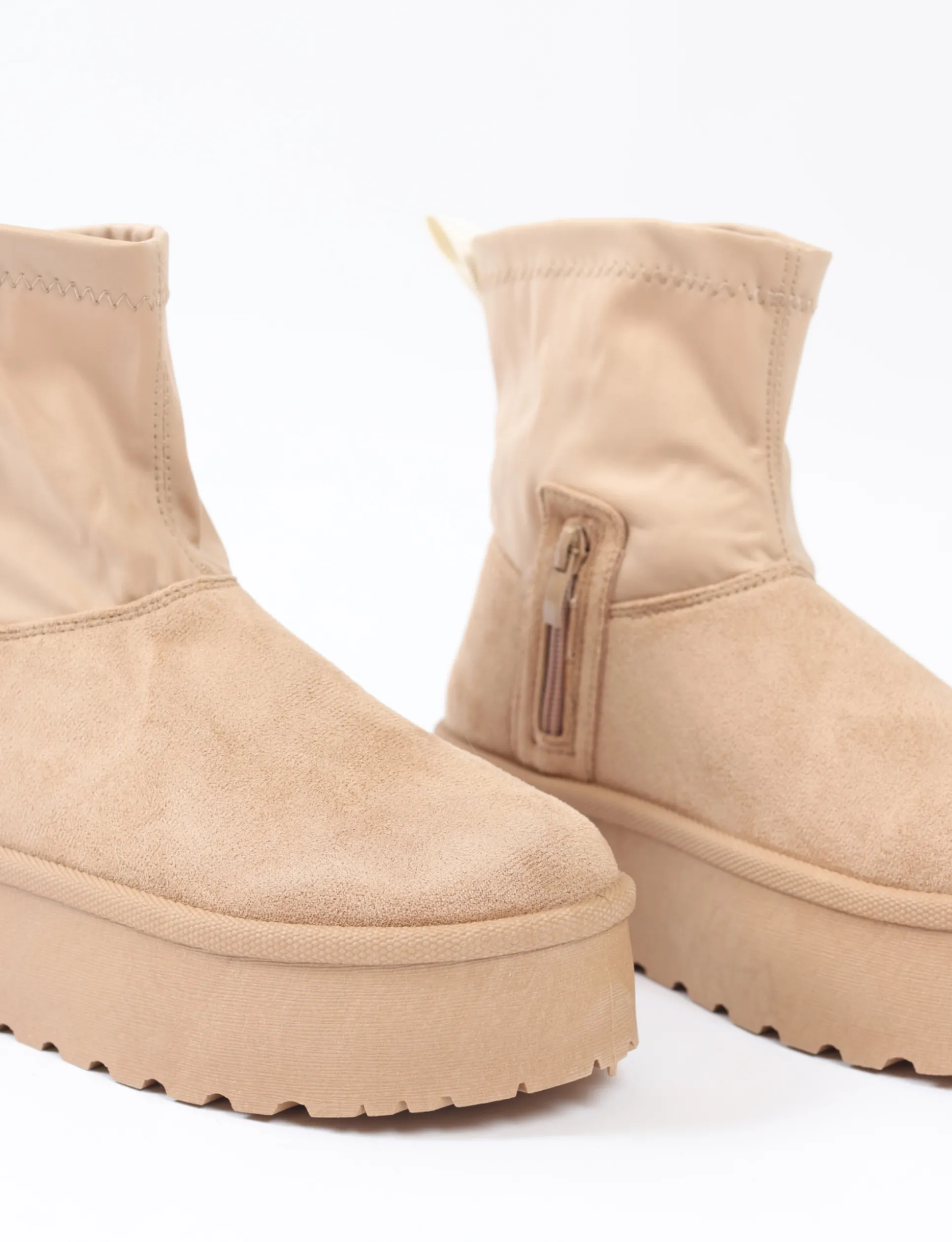 boot_janney_taupe_1.webp Boot Janney Taupe