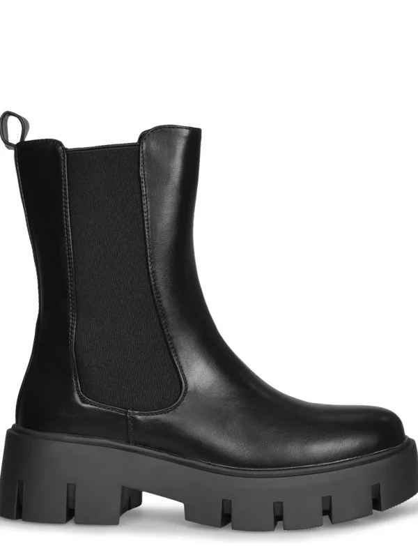 Boot Maaik Zwart