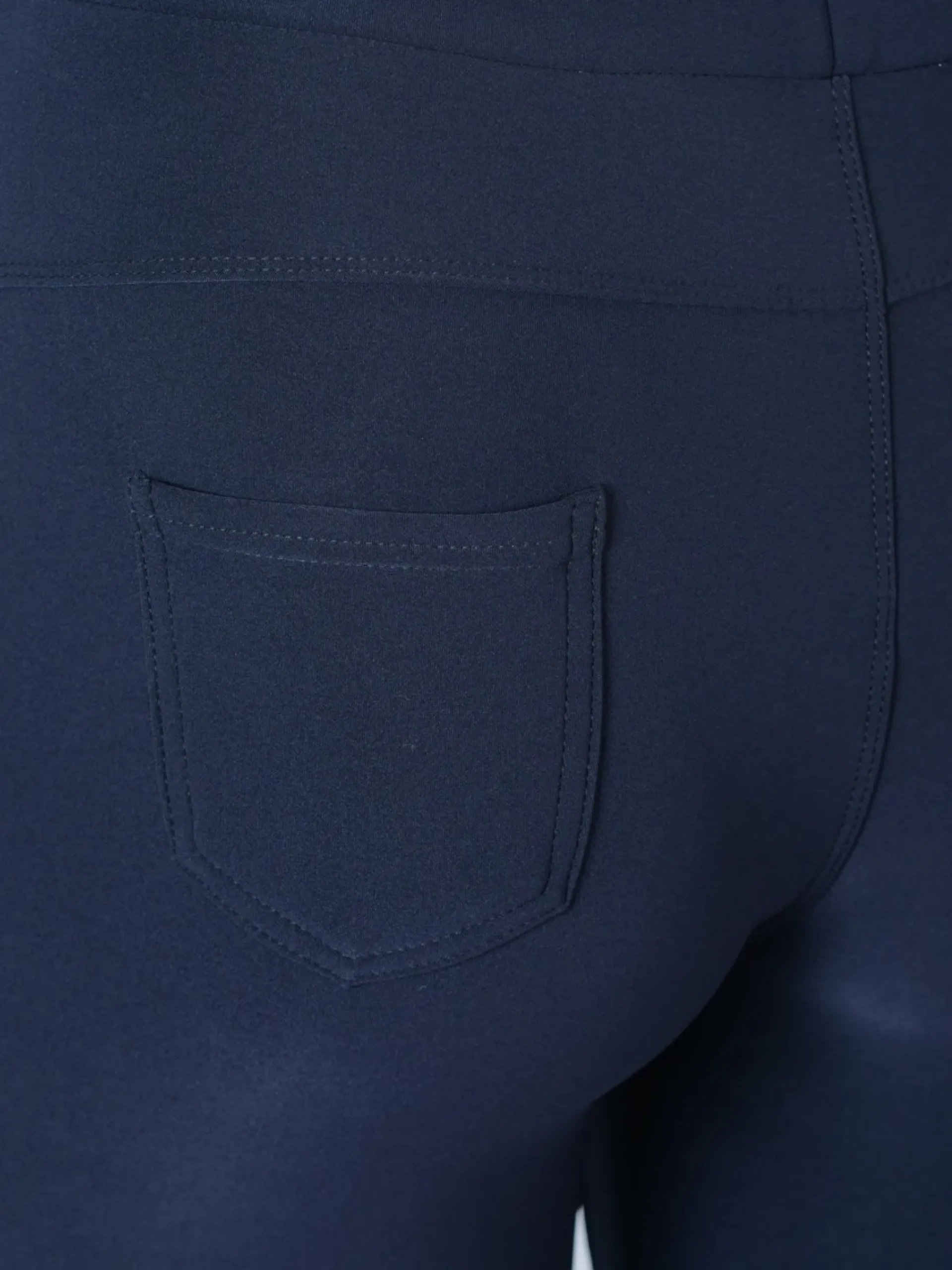 broek_tess_donkerblauw_3.webp Broek Tess Donkerblauw