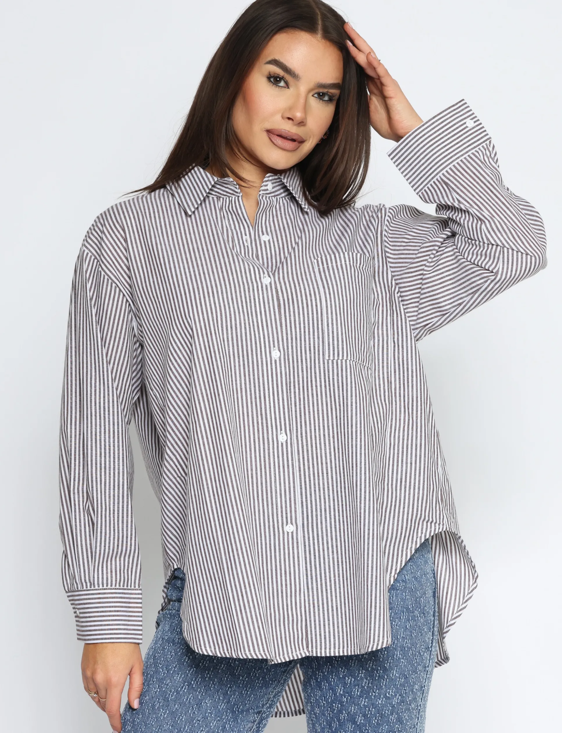 gestreepte_blouse_lyna_br_1.webp Gestreepte blouse Lyna Bruin