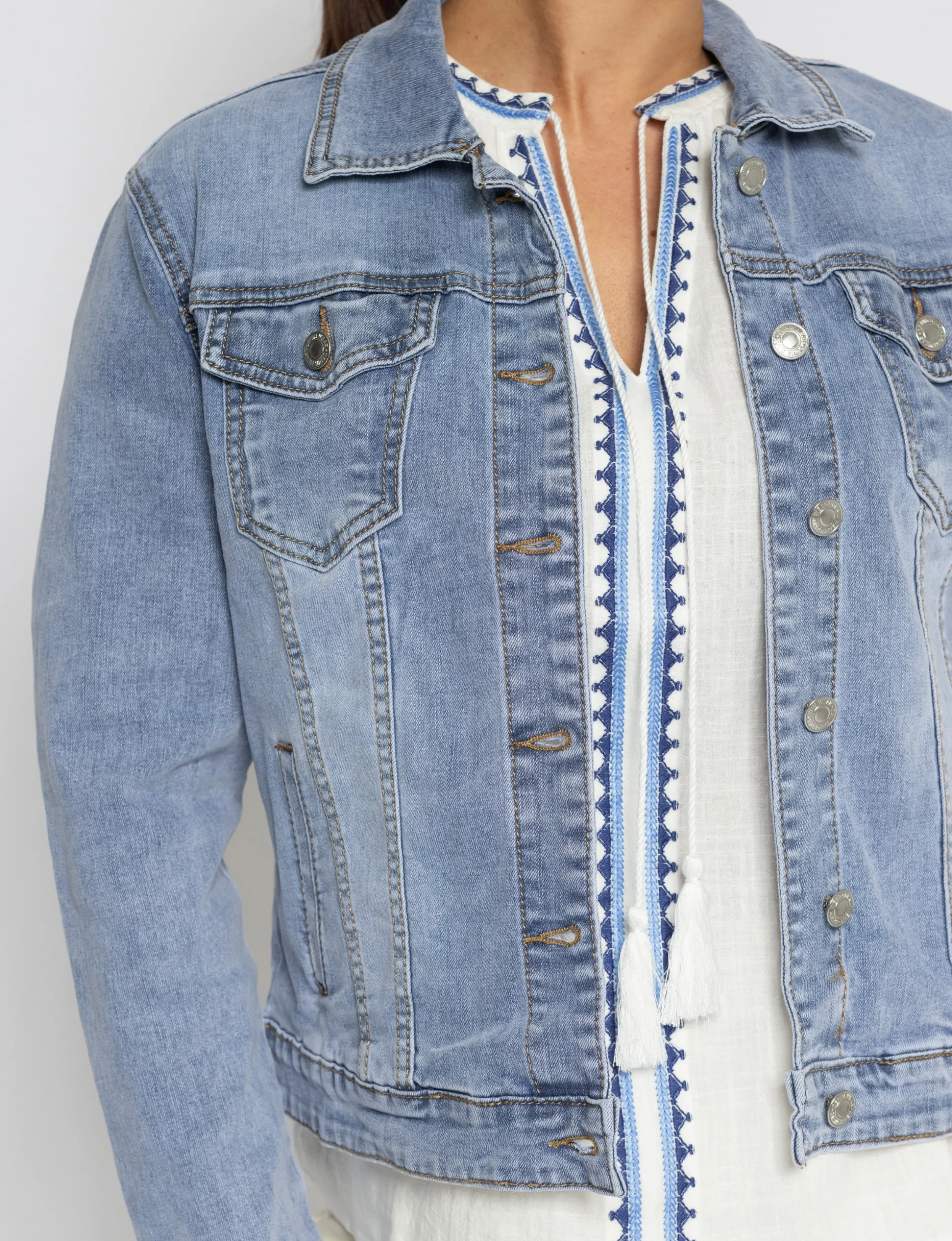 goodies__spijkerjacket_le_2.webp Goodies | Spijkerjacket Lena Blauw