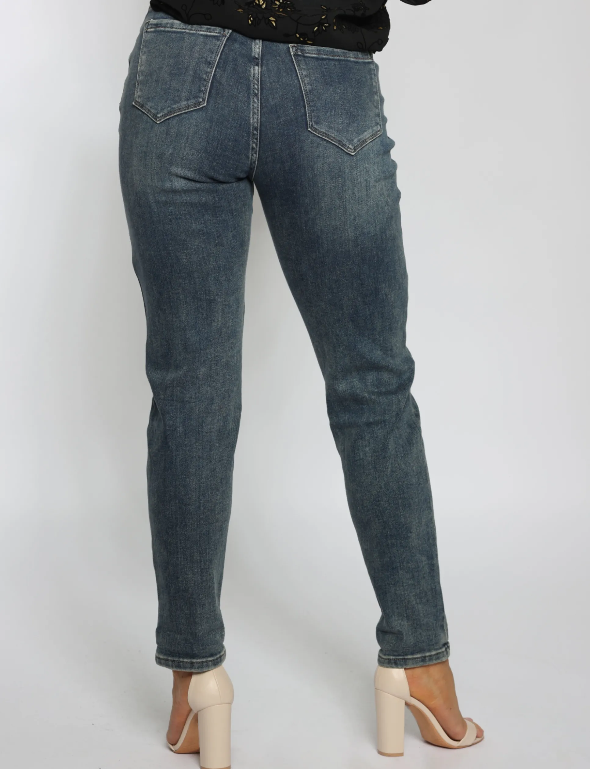 hello_miss__mom_jeans_hm__3-5.webp Hello Miss | Mom jeans HM5294-3 Donkerblauw