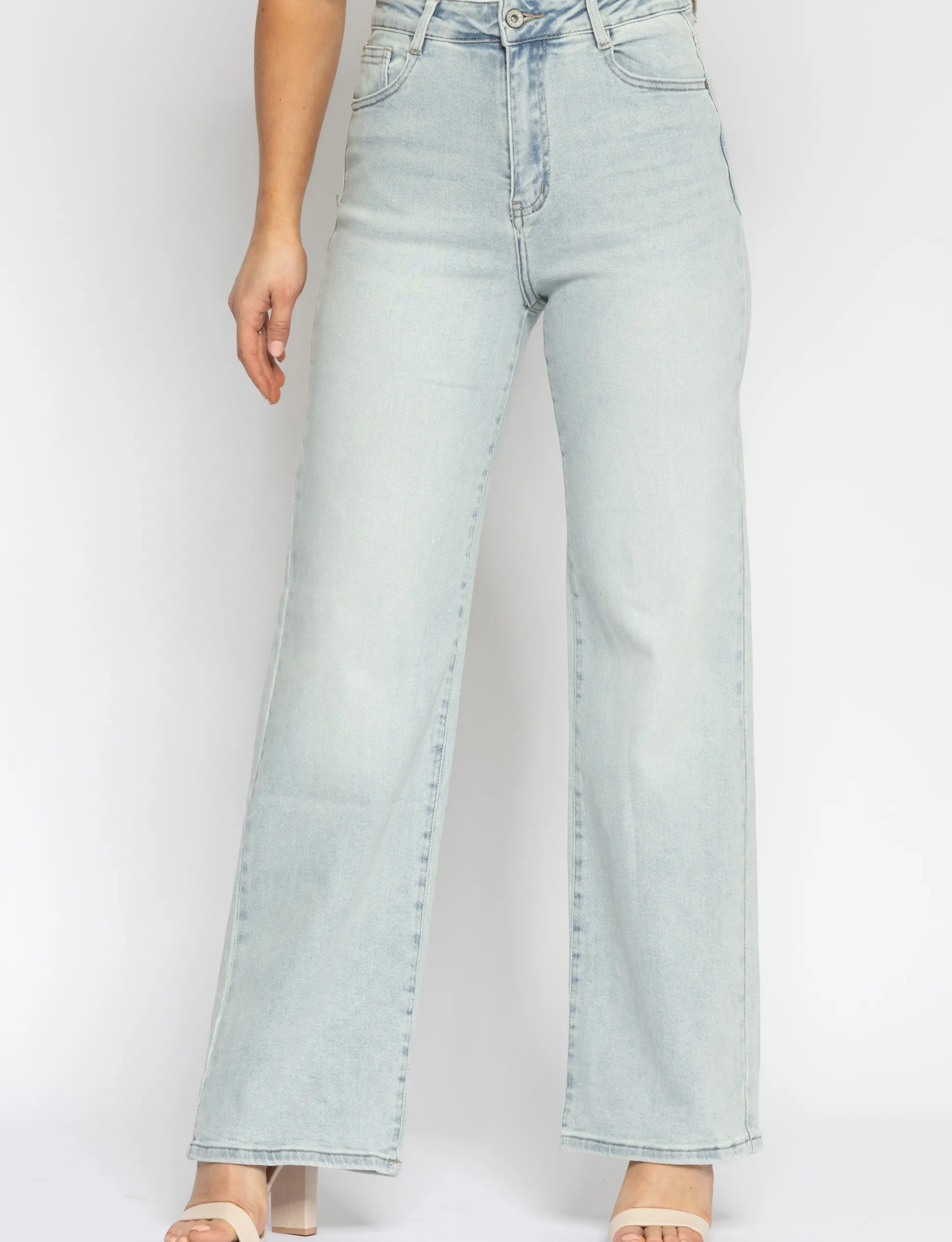 hello_miss__wide_leg_jean_0-38.webp Hello Miss | Wide leg jeans Tess-15 Lichtblauw