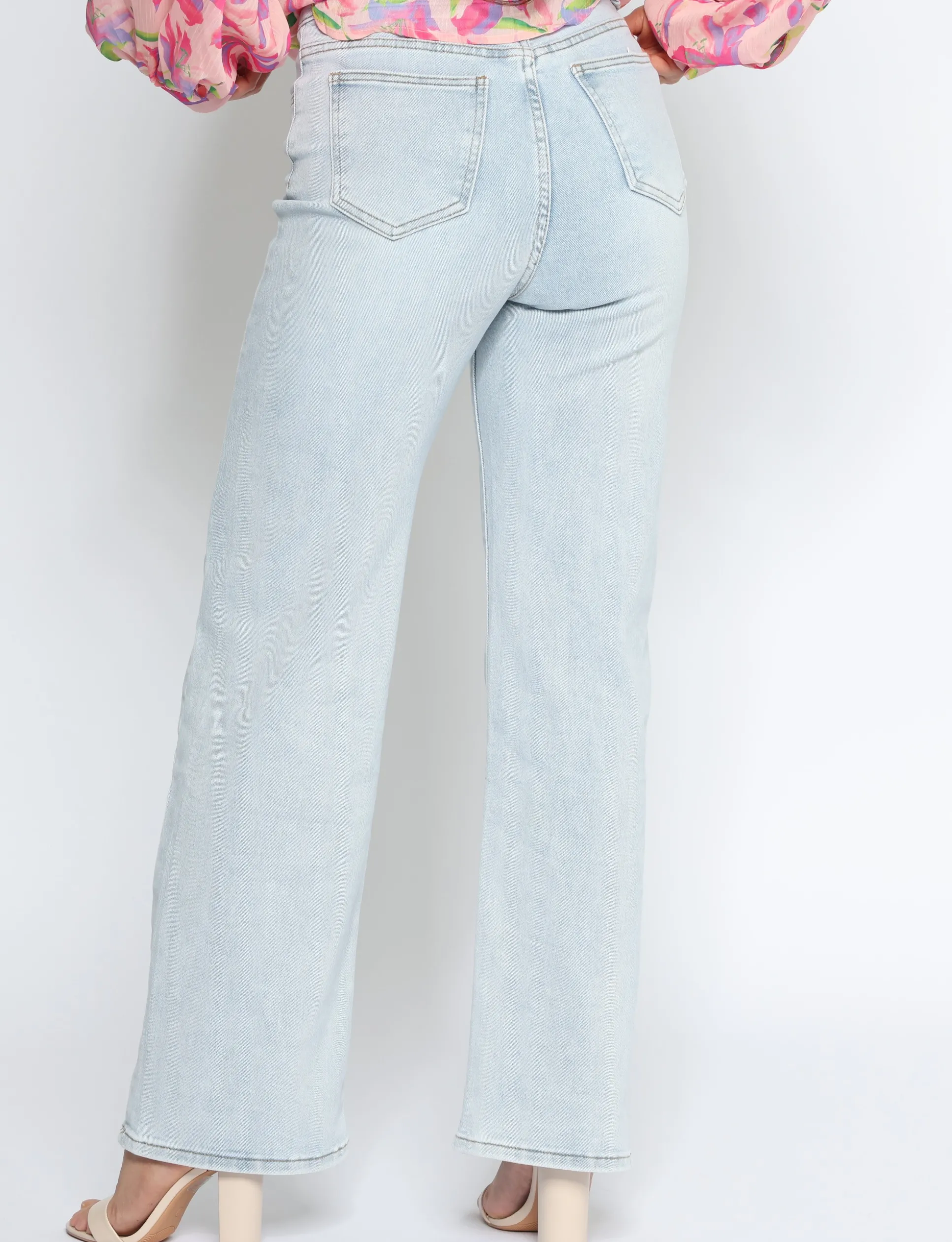 hello_miss__wide_leg_jean_1-7.webp Hello Miss | Wide leg jeans H876-14 Lichtblauw