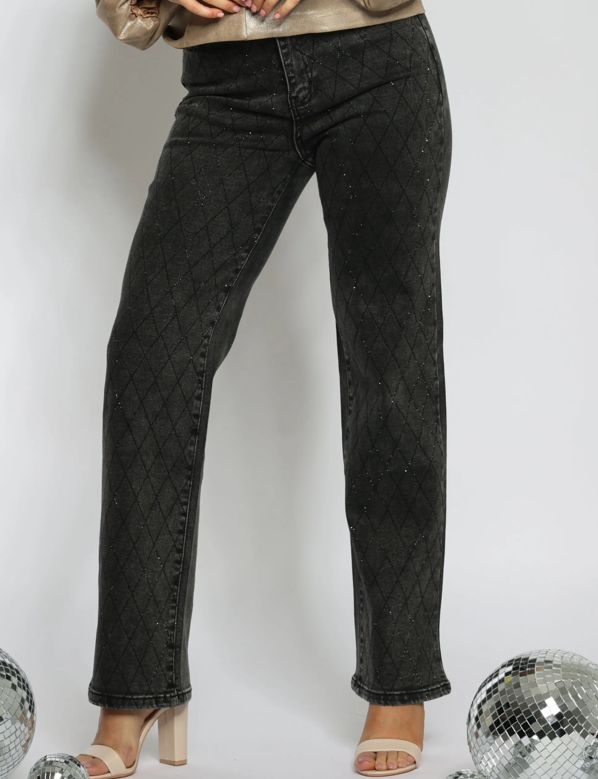 laulia__straight_leg_jean_1.webp Laulia | Straight leg jeans T241-4 Grijs