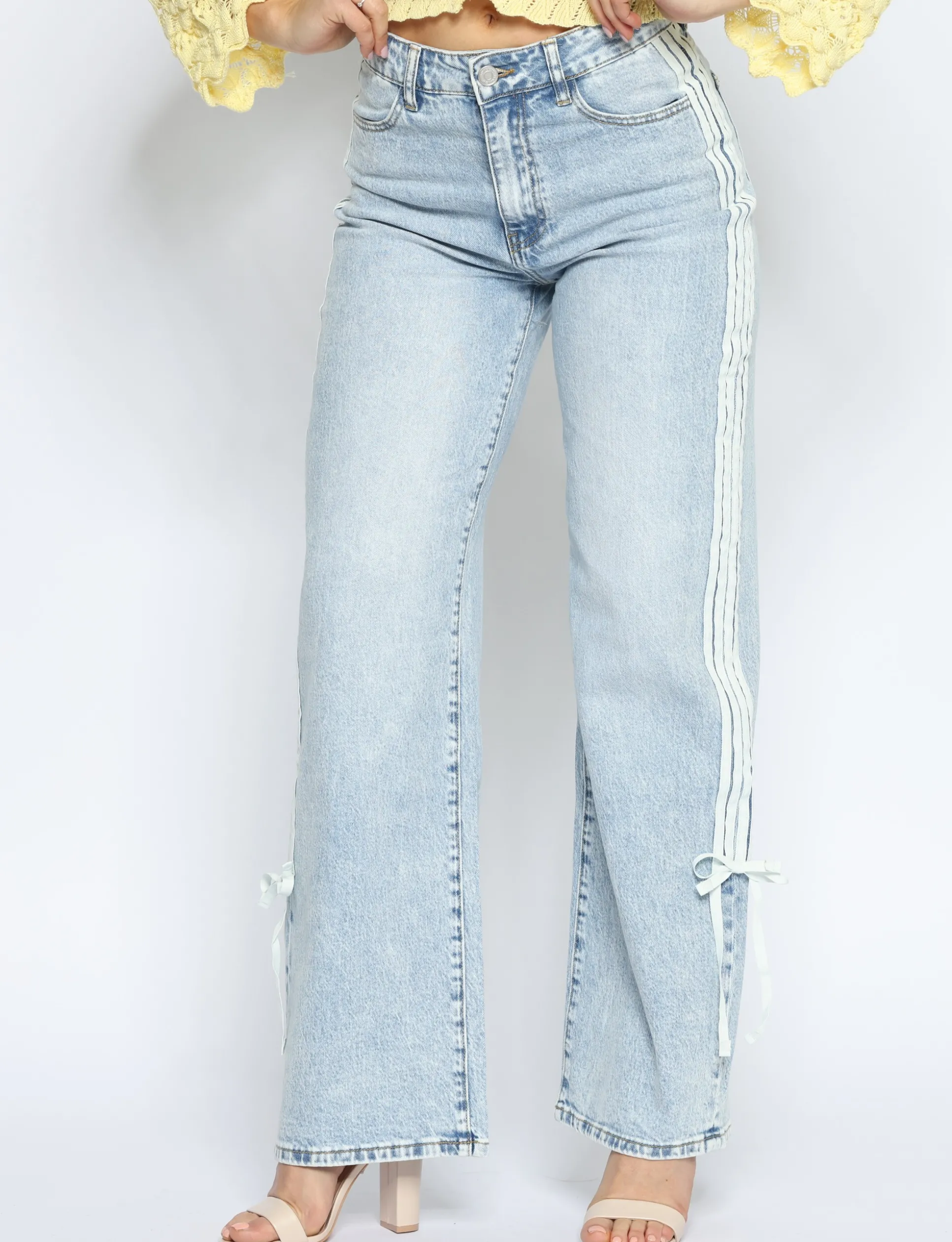 queen_hearts__wide_leg_st_0-13.webp Queen Hearts | Wide leg, Straight jeans W3761 STRE Lichtblauw