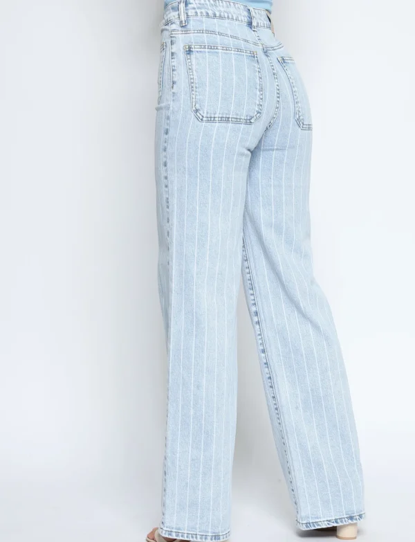 Queen Hearts | Wide leg, Straight jeans W3726 Lichtblauw