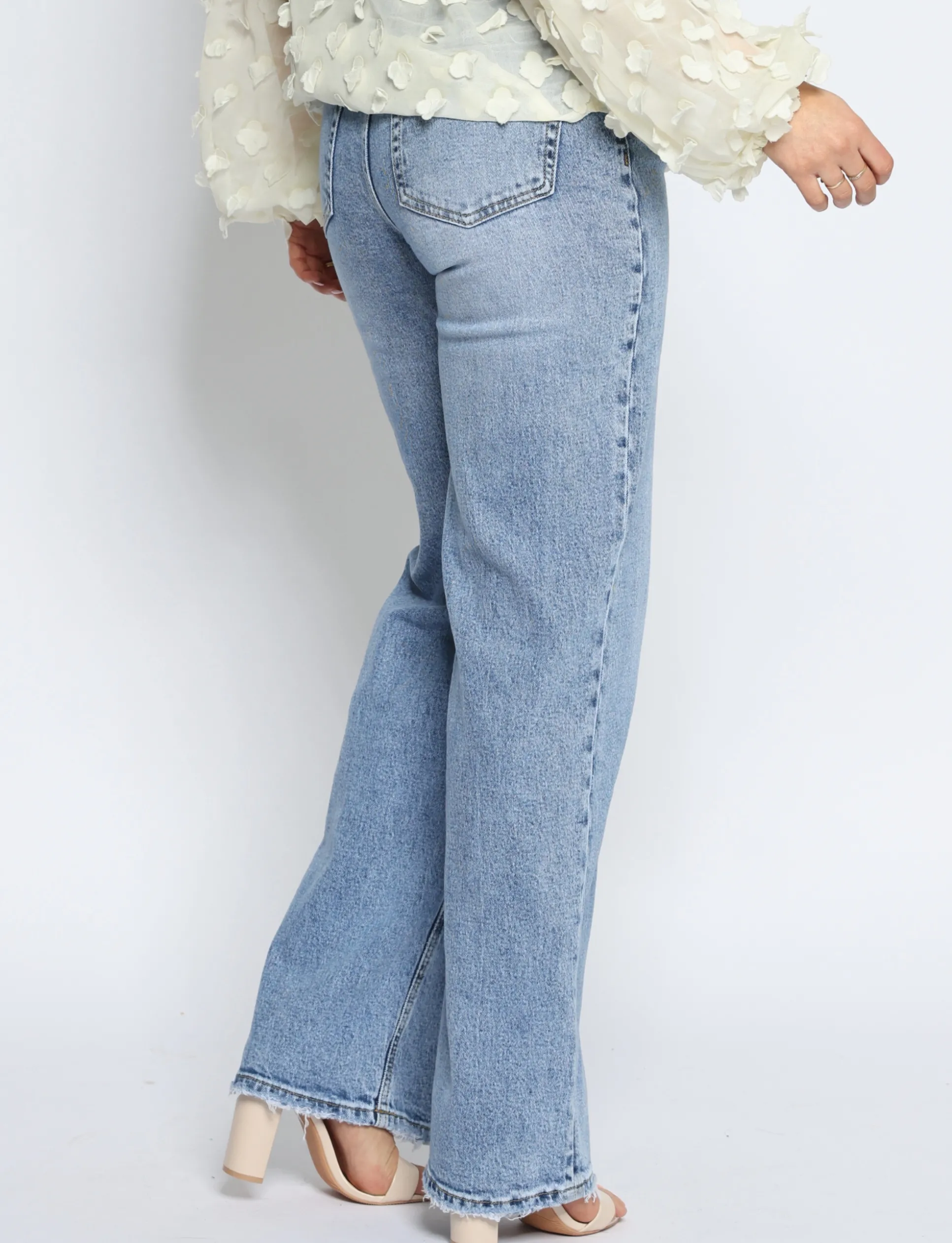 queen_hearts__wide_leg_st_1-3.webp Queen Hearts | Wide leg, Straight jeans W3376 STRE Blauw