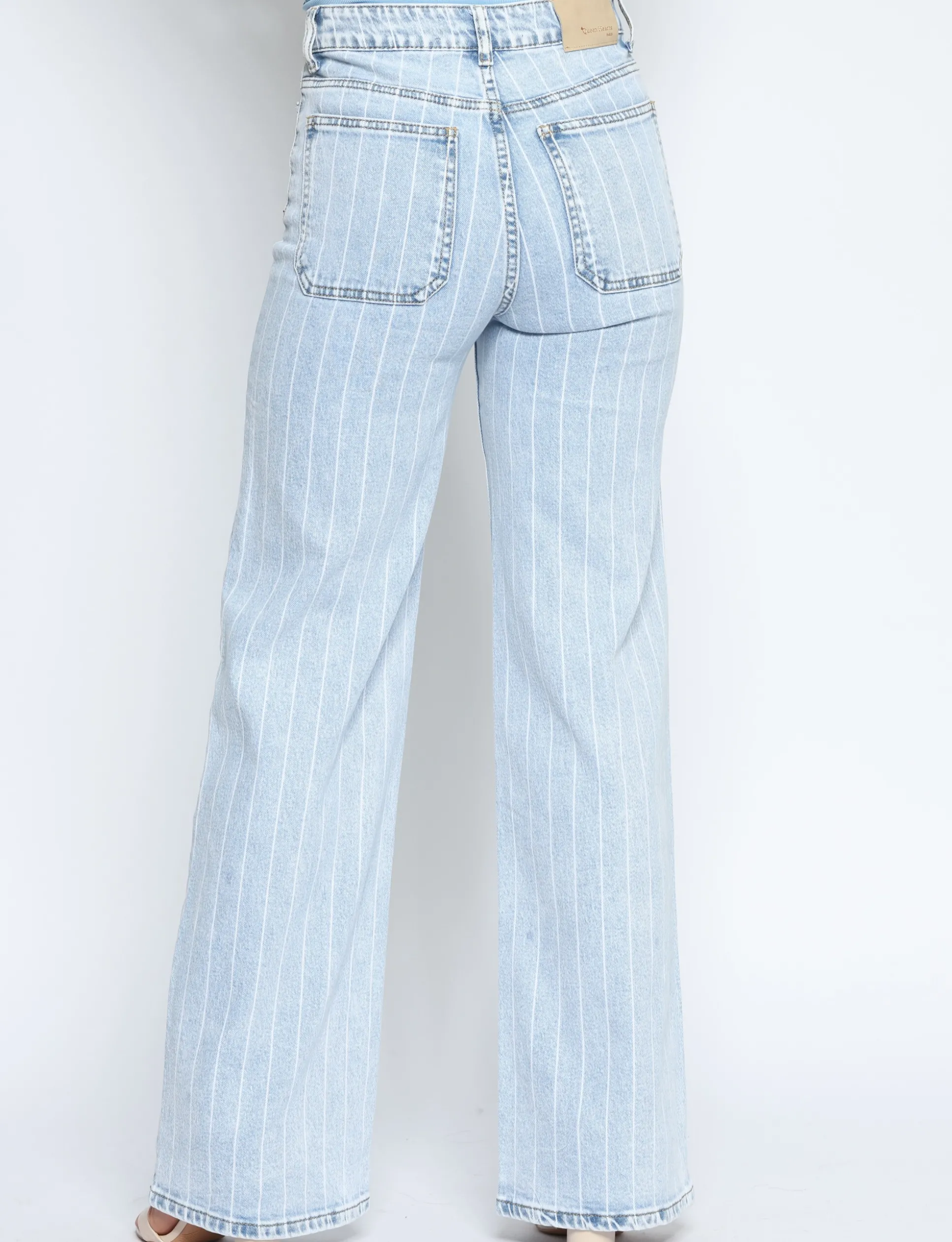 queen_hearts__wide_leg_st_2-8.webp Queen Hearts | Wide leg, Straight jeans W3726 Lichtblauw