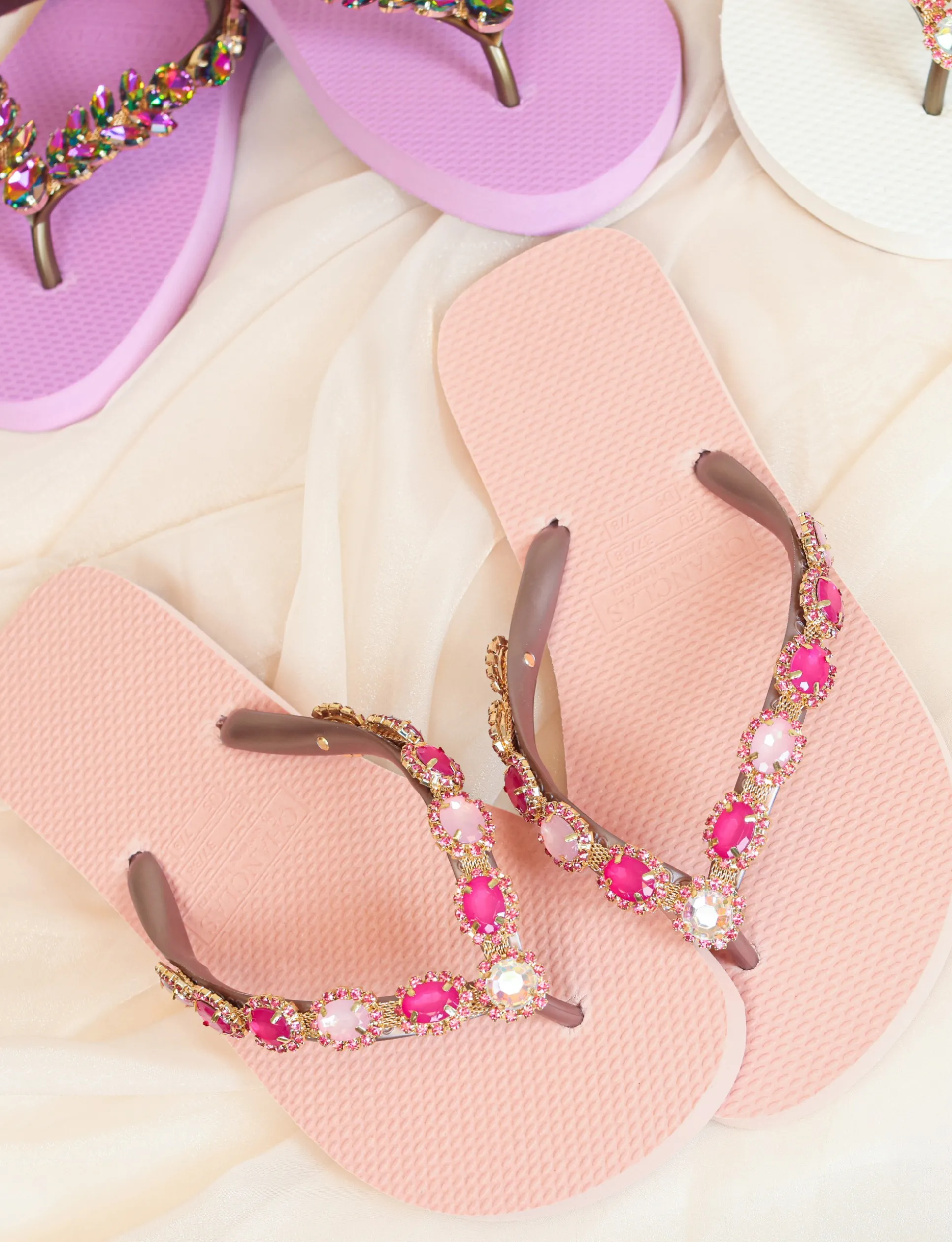 simone_herrera__slipper_a_0-4.webp Simone Herrera | Slipper Amazonia Roze
