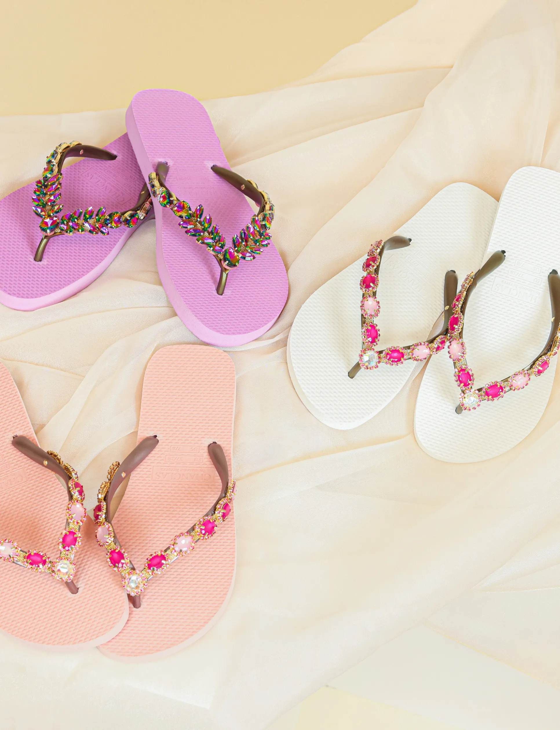 simone_herrera__slipper_a_2-2.webp Simone Herrera | Slipper Amazonia Roze
