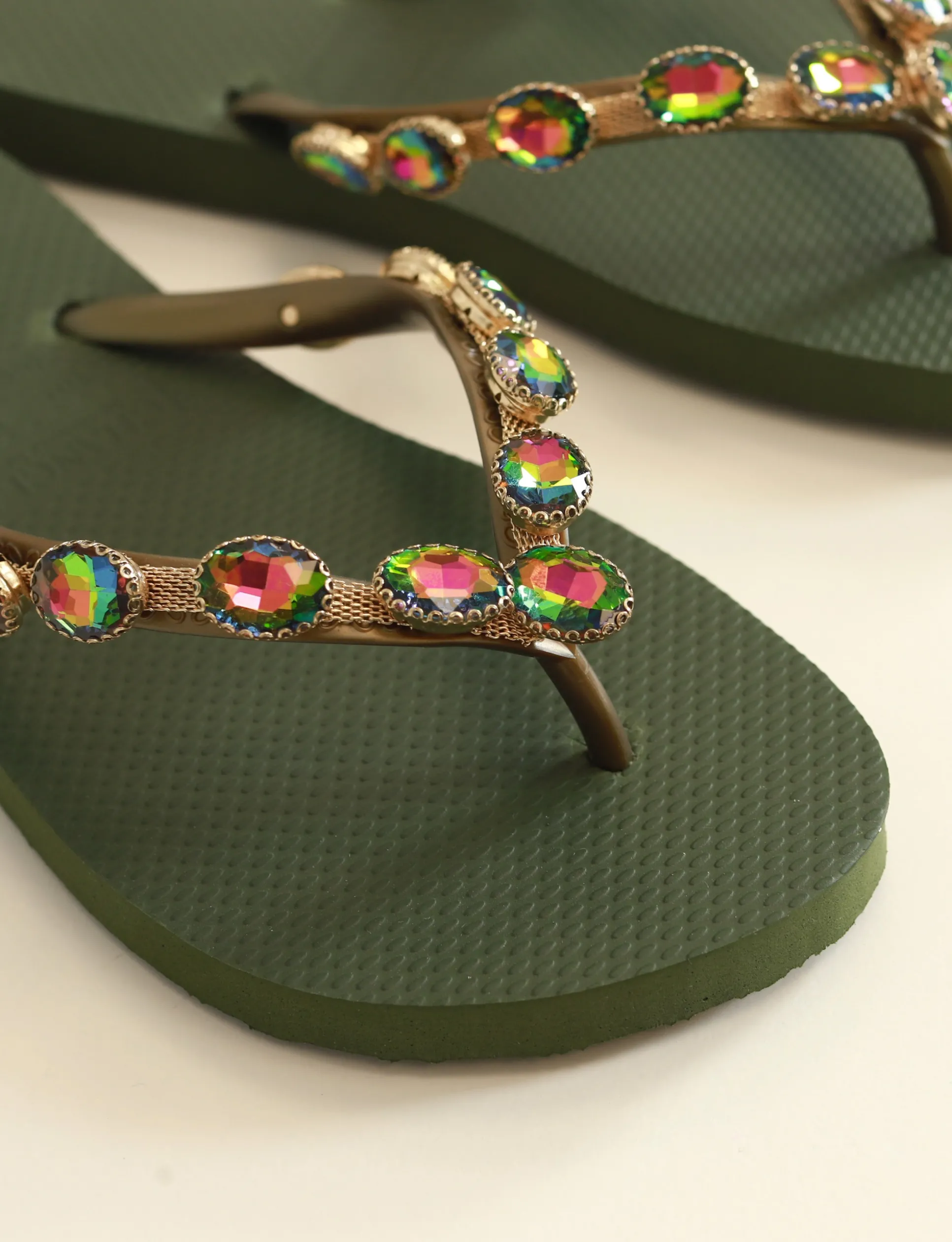 simone_herrera__slipper_e_2.webp Simone Herrera | Slipper Emanuela Donkergroen