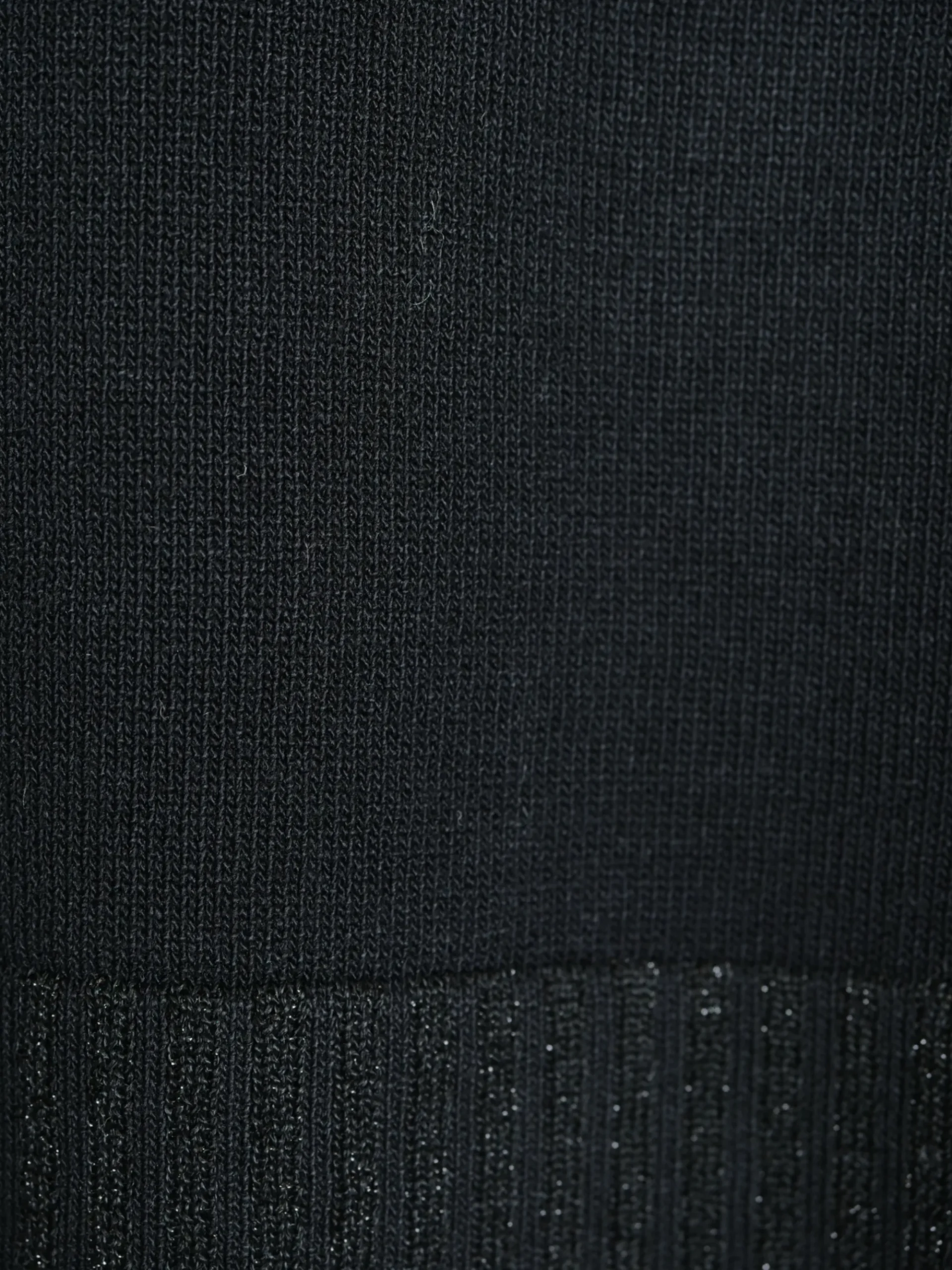 top_mimi_zwart_1.webp Top Mimi Zwart