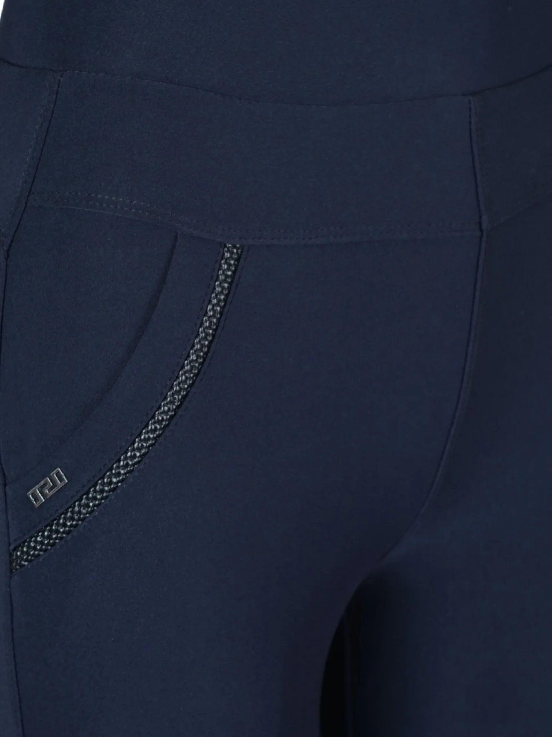 yu__me__broek_livia_donke_2-1.webp Yu & Me | Broek Livia Donkerblauw